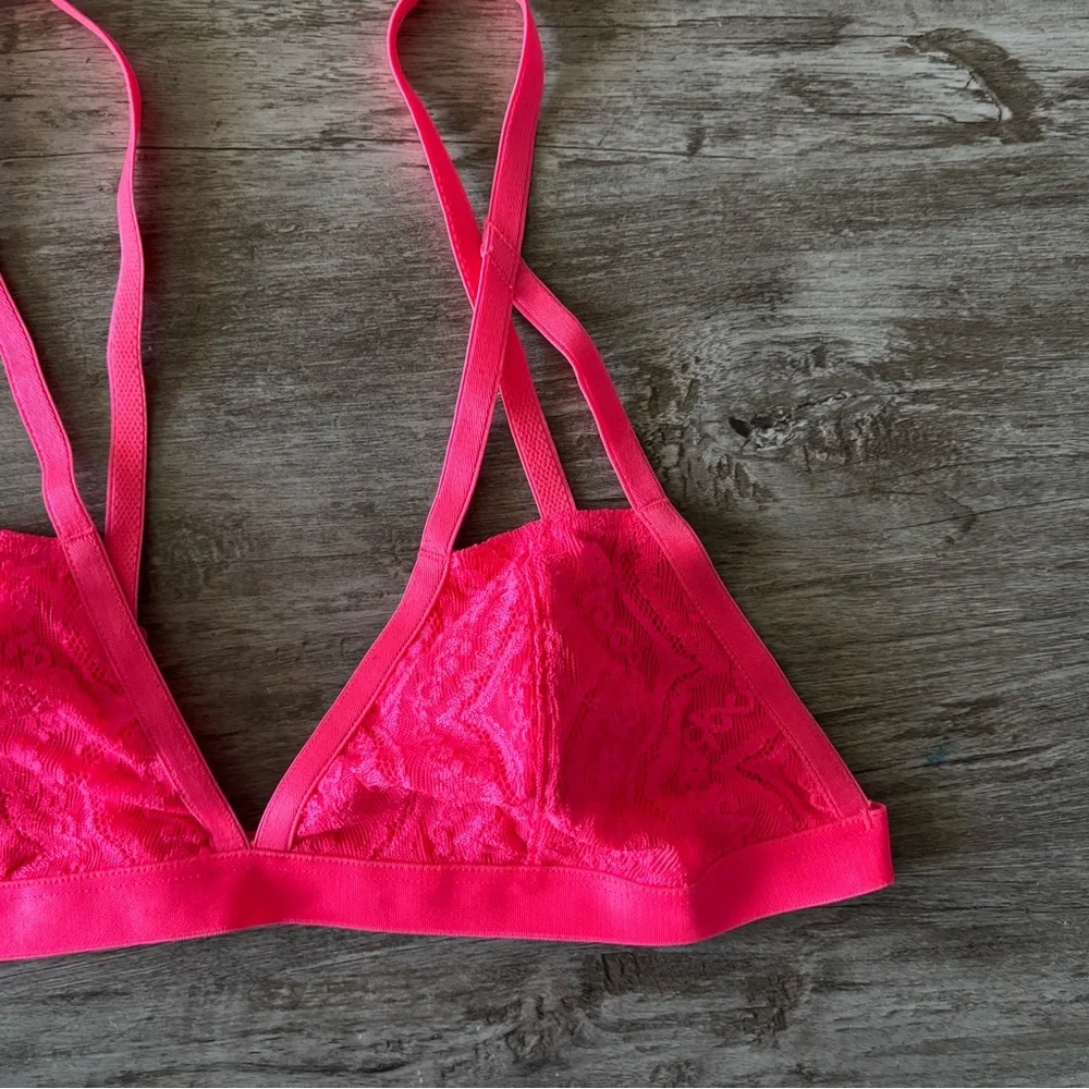 Express Lace Bralette Neon Pink Pull On Strappy Nylon Stretch Womens Small NWOT